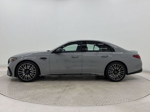 Used 2026 Mercedes-Benz E 53 AMG e 4MATIC Sedan image 2