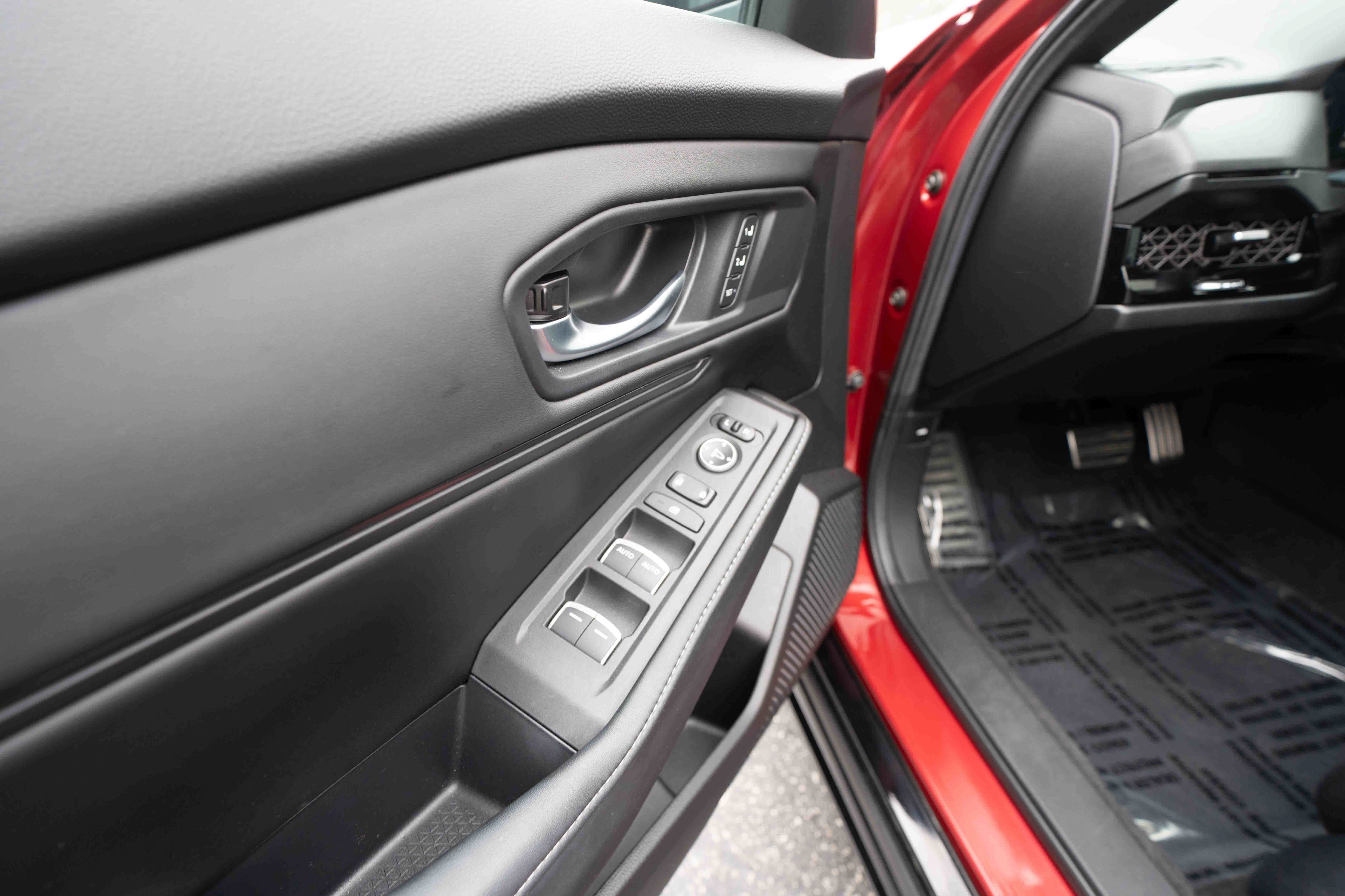 Used 2024 Honda Accord Sport image 6