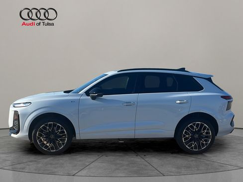 New 2026 Audi Q3 quattro 2.0T AWD/4WD image 2