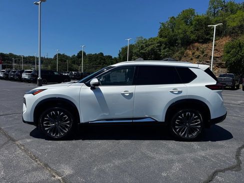 New 2026 Nissan Rogue Platinum AWD/4WD image 4