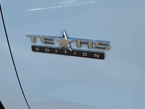 Certified 2022 Chevrolet Silverado 1500 RST AWD/4WD image 23