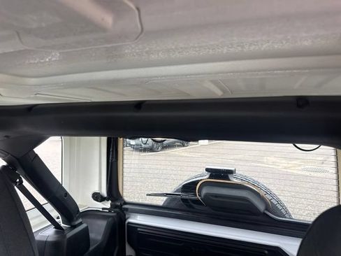 Used 2025 Jeep Wrangler Unlimited Sahara AWD/4WD image 39