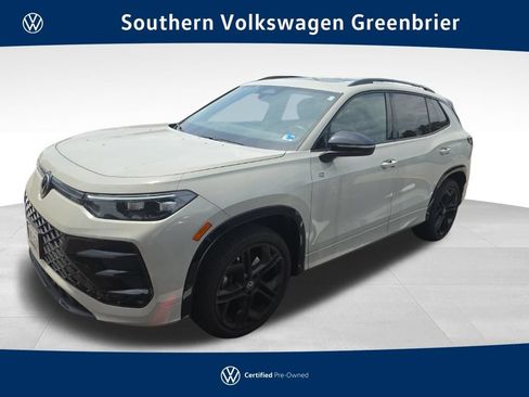Used 2025 Volkswagen Tiguan SE R-Line AWD/4WD image 1