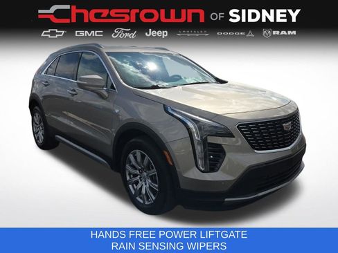Used 2023 Cadillac XT4 Premium Luxury w/ Cold Weather Package FWD image 3