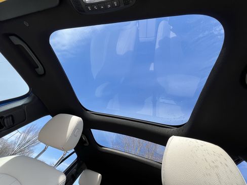 Certified 2024 Mercedes-Benz GLB 250 4MATIC image 28