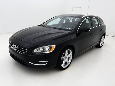 Used 2016 Volvo V60 T5 Premier AWD/4WD image 4