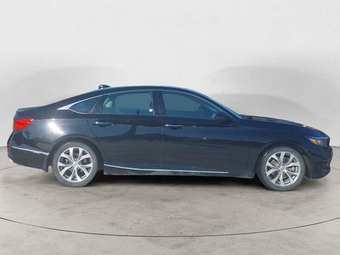 Used 2020 Honda Accord Touring image 6