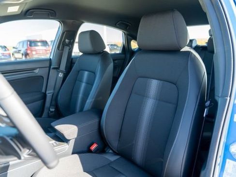 Used 2025 Honda Civic Sport image 15