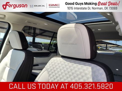 New 2026 GMC Acadia Denali w/ Super Cruise Package FWD image 18