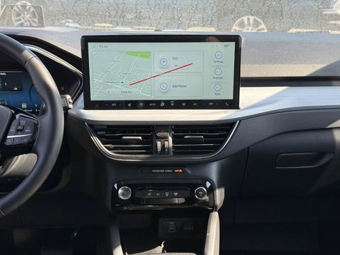 New 2026 Ford Escape SE w/ PHEV Premium Package image 8