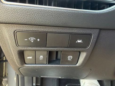 Used 2023 Hyundai Sonata Limited FWD image 10