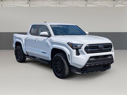 New 2025 Toyota Tacoma SR5
