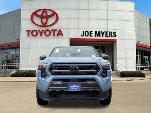 New 2026 Toyota Tacoma SR5 image 4