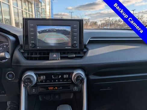 Used 2022 Toyota RAV4 XLE image 8