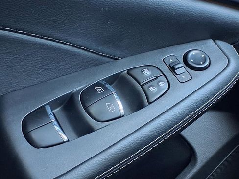 Used 2023 Nissan Maxima Platinum image 21