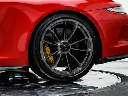 Used 2015 Porsche 911 GT3 image 81