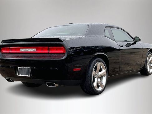 Used 2013 Dodge Challenger SXT w/ Super Sport Group image 5