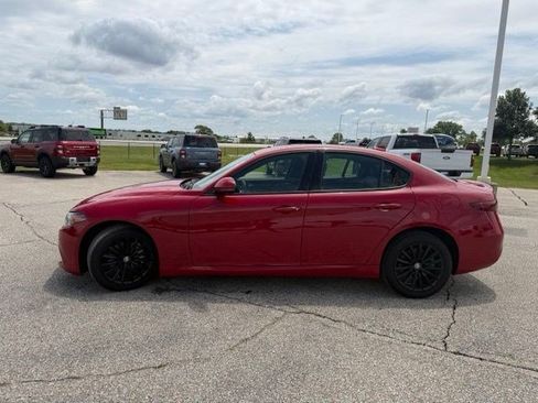 Used 2022 Alfa Romeo Giulia Sprint AWD/4WD image 9