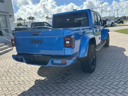 Used 2023 Jeep Gladiator Overland image 6