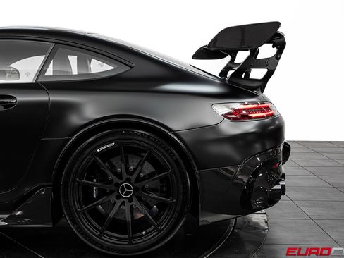Used 2021 Mercedes-Benz AMG GT Black Series image 22