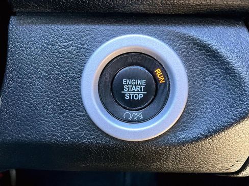 Used 2017 RAM 1500 Laramie w/ Convenience Group image 36