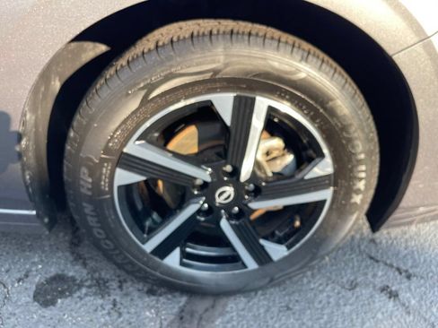 Certified 2024 Nissan Sentra SV FWD image 28