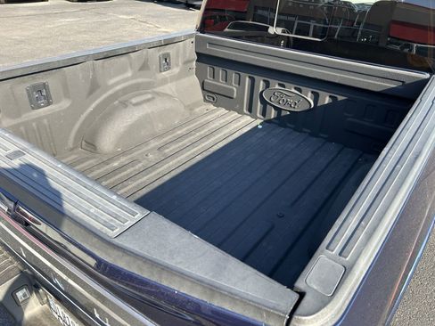 Used 2015 Ford F150 Platinum w/ Equipment Group 701A Luxury image 23