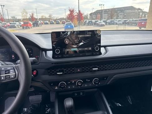 New 2025 Honda Accord SE image 14