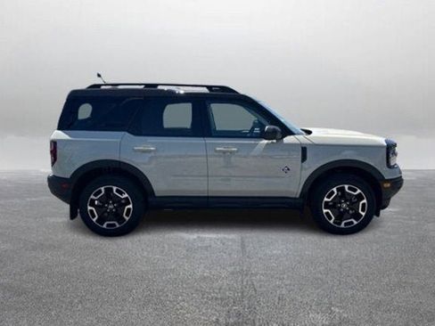 Certified 2024 Ford Bronco Sport Outer Banks w/ Tech Package AWD/4WD image 6