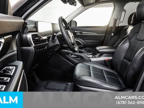 Used 2025 Kia Telluride EX image 16