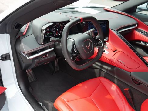 Used 2024 Chevrolet Corvette Stingray Preferred Conv w/ Z51 Performance Package image 10