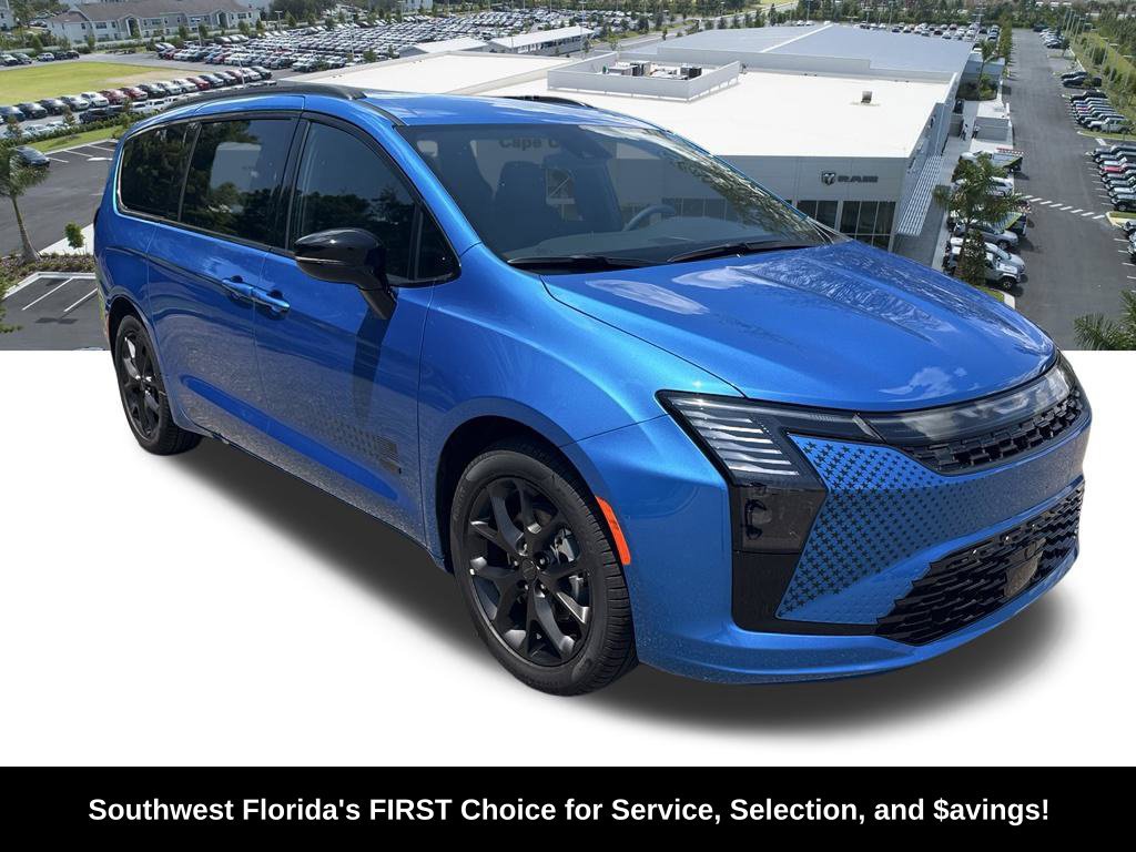 New 2027 Chrysler Pacifica Select FWD image 2