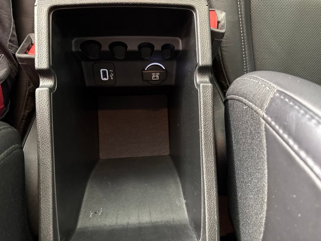 Used 2019 Jeep Cherokee Limited AWD/4WD image 24