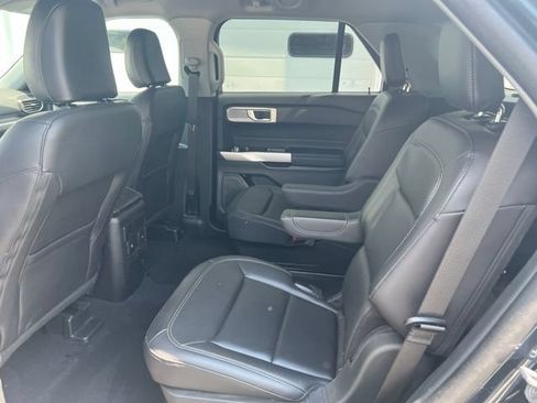 Used 2024 Ford Explorer XLT w/ Equipment Group 202A AWD/4WD image 14