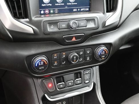 Used 2021 GMC Terrain SLE w/ Driver Convenience Package AWD/4WD image 16