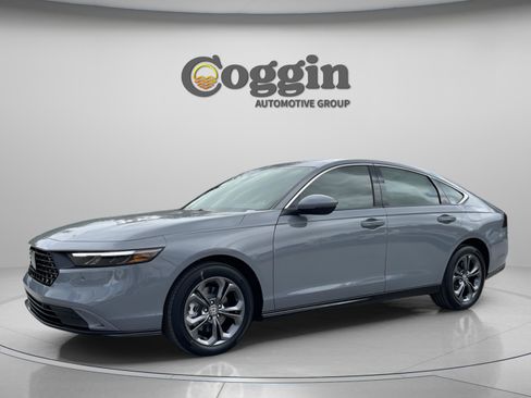 New 2025 Honda Accord EX-L image 2