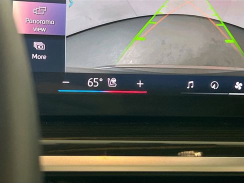 Used 2024 BMW X5 xDrive40i w/ Parking Assistance Package image 20