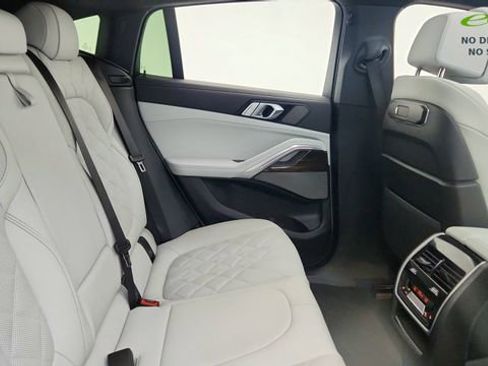 Used 2026 BMW X6 xDrive40i AWD/4WD image 25