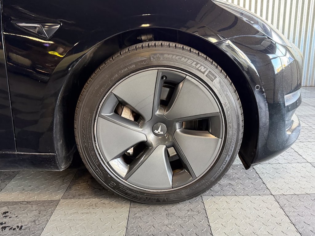 Used 2021 Tesla Model 3 Long Range AWD/4WD image 25