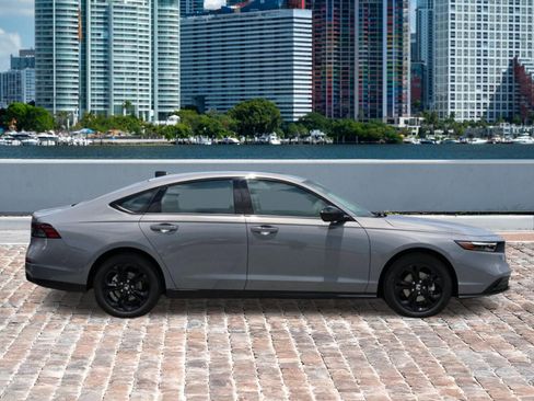 New 2025 Honda Accord SE image 4