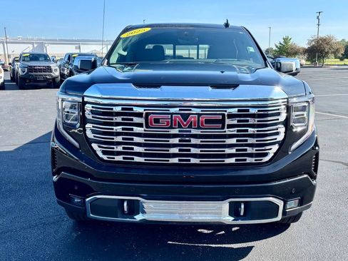 Used 2025 GMC Sierra 1500 Denali w/ Denali Reserve Package AWD/4WD image 10