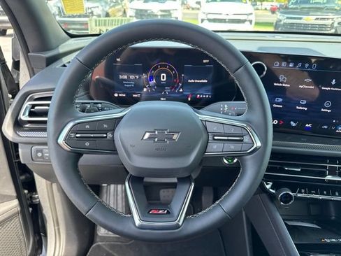 New 2027 Chevrolet Traverse Z71 w/ Driver Confidence Package AWD/4WD image 19