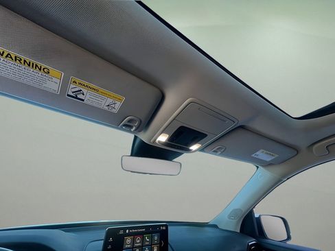 Used 2023 Honda Pilot Touring image 15