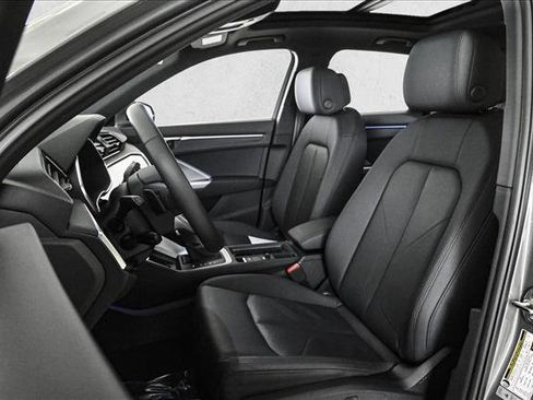 Certified 2024 Audi Q3 2.0T Premium Plus w/ Premium Plus Package image 17