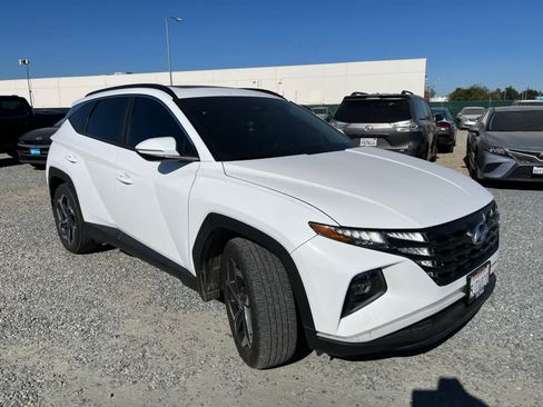 Used 2024 Hyundai Tucson SEL w/ Convenience Package FWD image 3