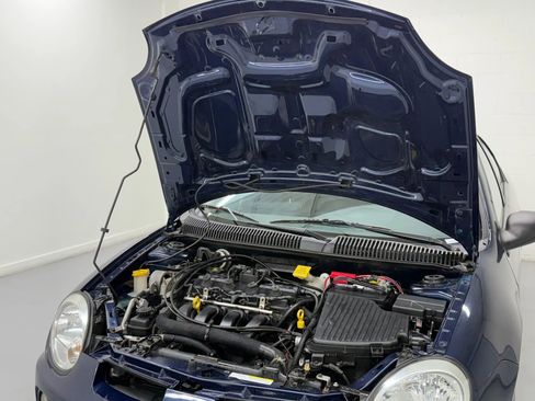 Used 2005 Dodge Neon SXT image 36