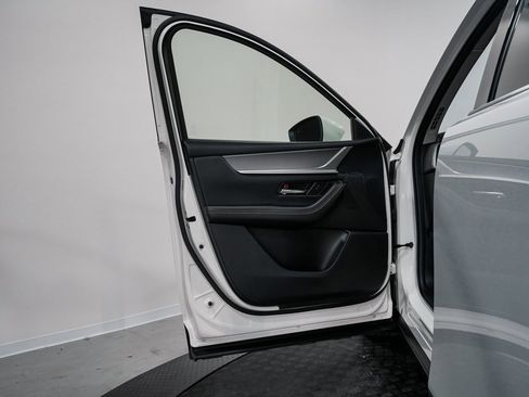 Used 2024 MAZDA CX-90 3.3 Turbo w/ Preferred Plus image 10