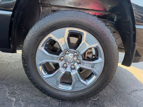 Used 2019 RAM 1500 Big Horn RWD image 18