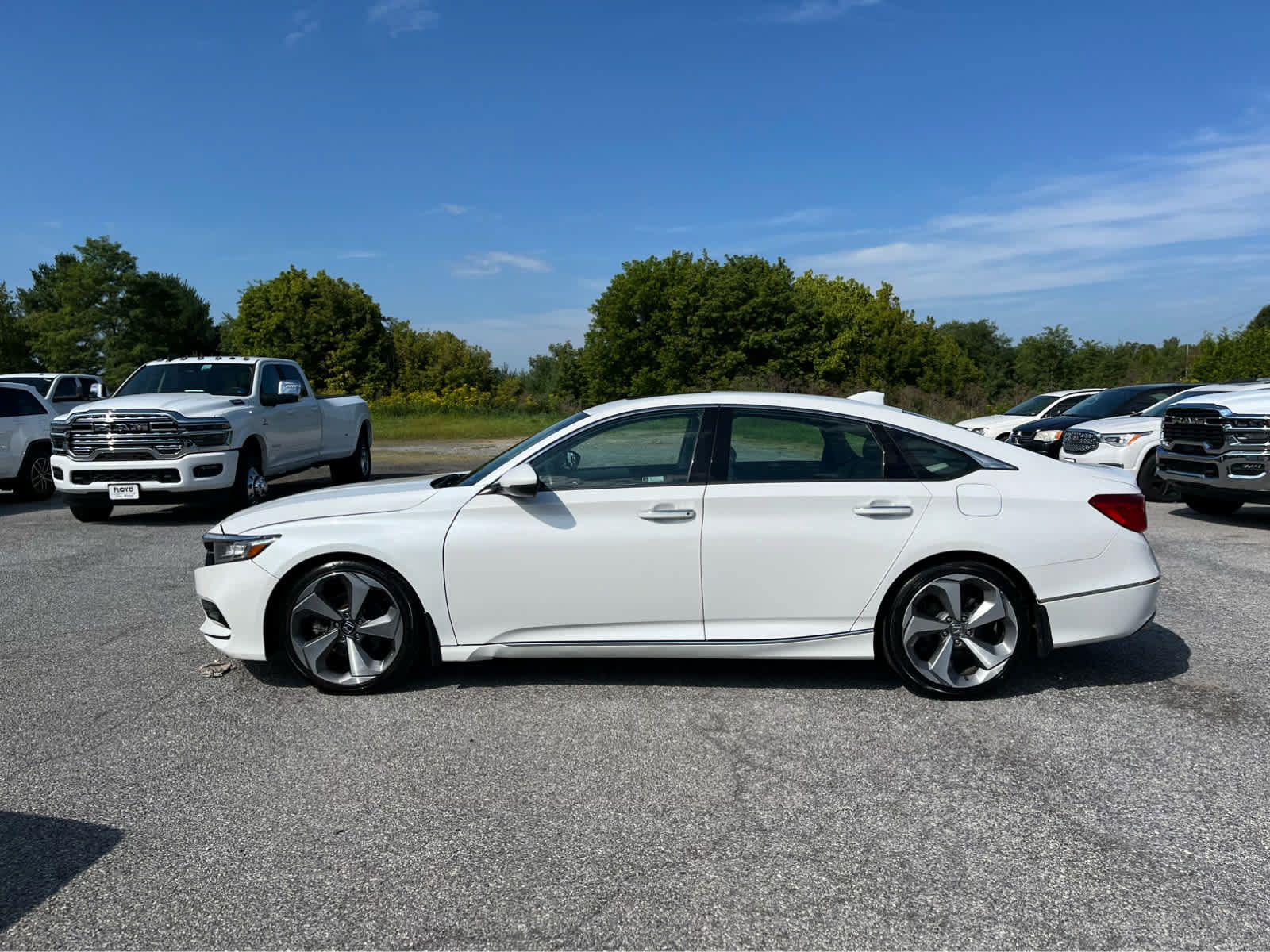 Used 2020 Honda Accord Touring image 6