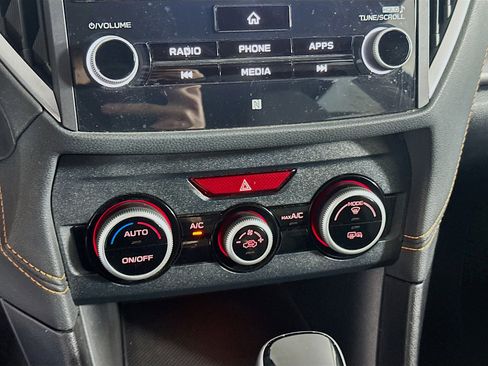 Used 2023 Subaru Crosstrek 2.5i Limited w/ Moonroof Package image 23